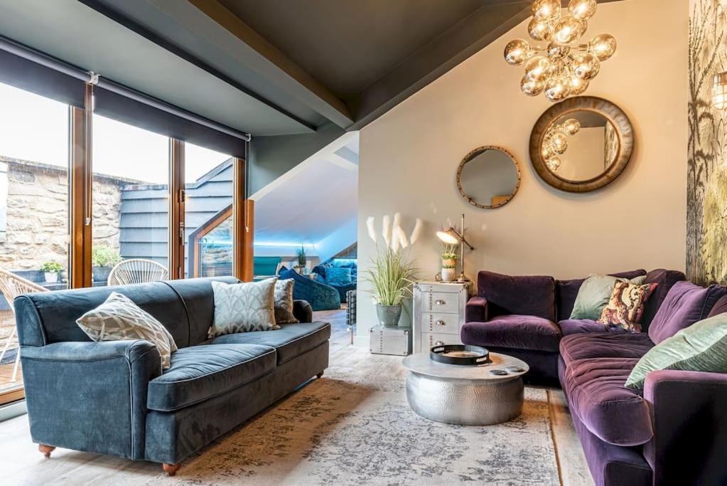 Style & Opulence In Georgian Chapel W Parking Apartment Бат Екстериор снимка