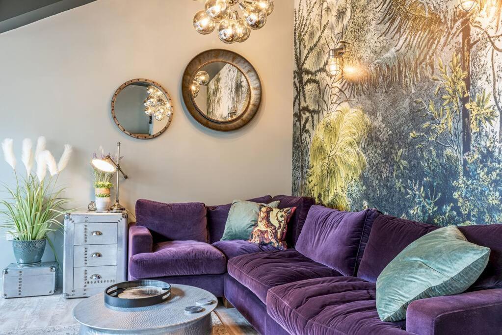Style & Opulence In Georgian Chapel W Parking Apartment Бат Екстериор снимка