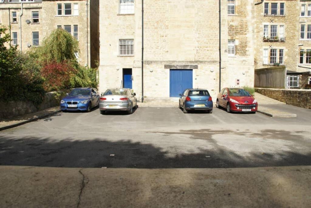 Style & Opulence In Georgian Chapel W Parking Apartment Бат Екстериор снимка