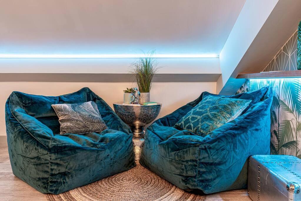 Style & Opulence In Georgian Chapel W Parking Apartment Бат Екстериор снимка